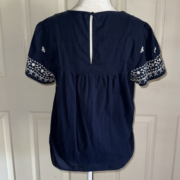 Lucky Brand Dark Blue Embroidered Smocked Insert Peasant Top - Picture 2 of 8